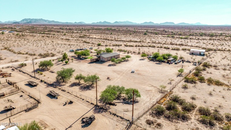 19012 W. Camino Real