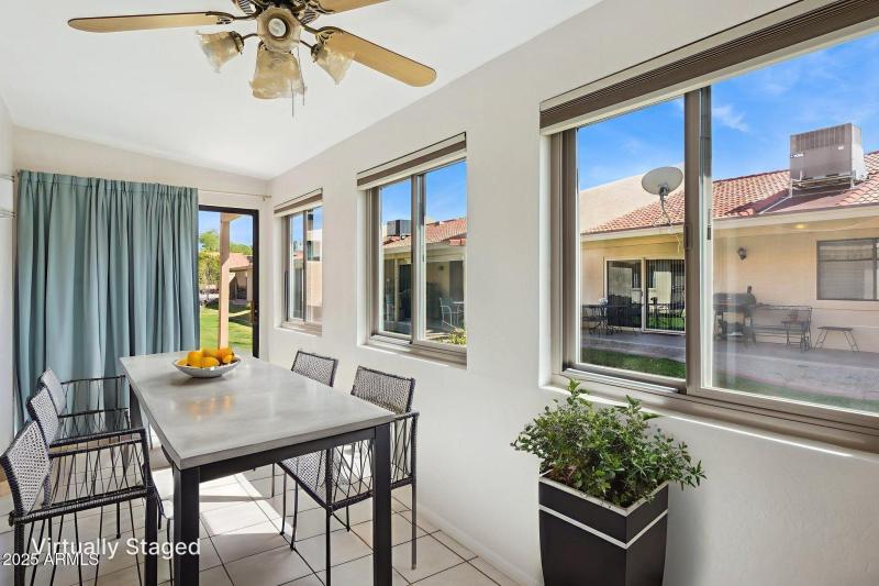 Dining rm/ Study/ Hobby rm