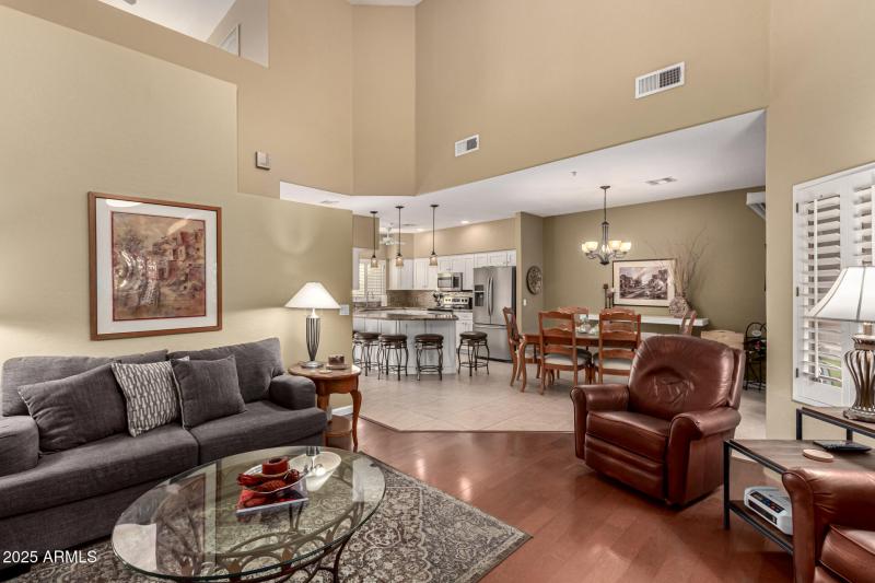 06-Ave of the Fountains