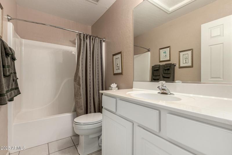 22-Ave of the Fountains