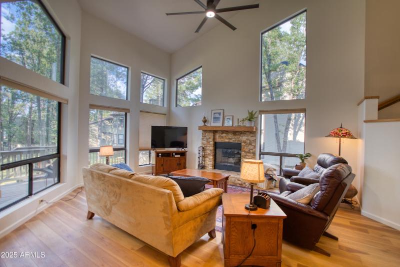 Paxmanphoto_PAX_1095