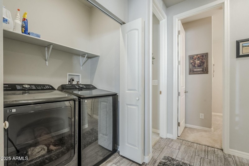 Full sized washer & Dryer