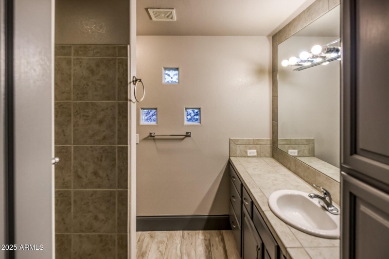 060_ADU Guest Bathroom