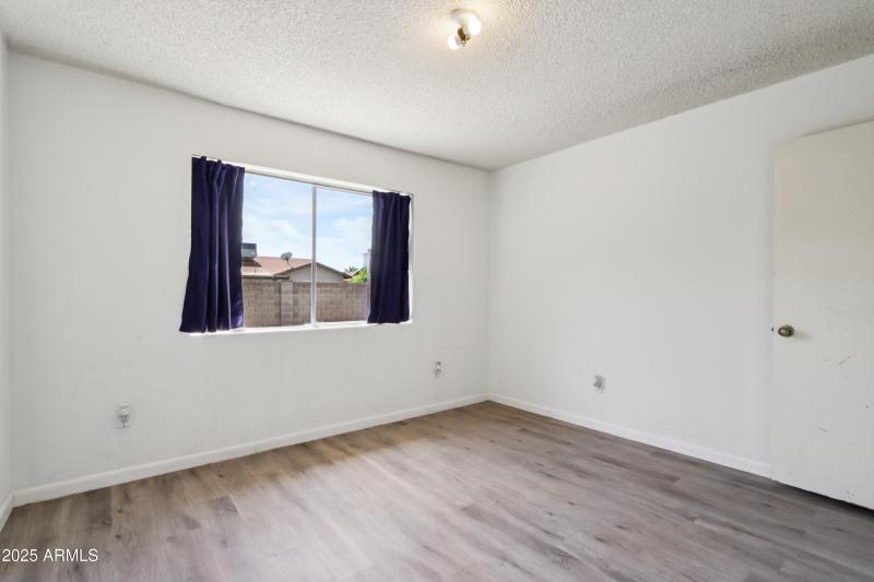 28-print-E Colgate Dr-S0309-028