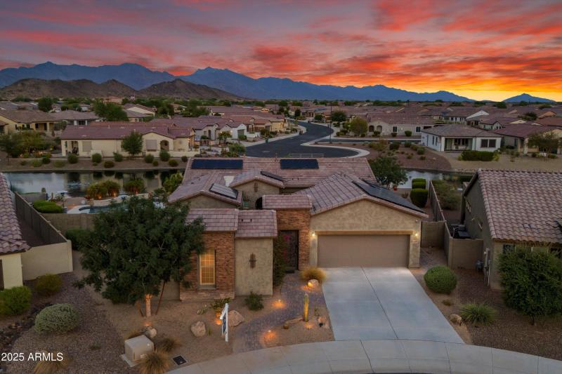 02-Front Sunset View