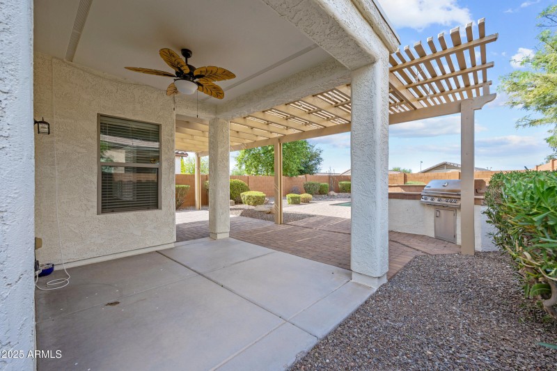 26234 W Behrend Dr-39