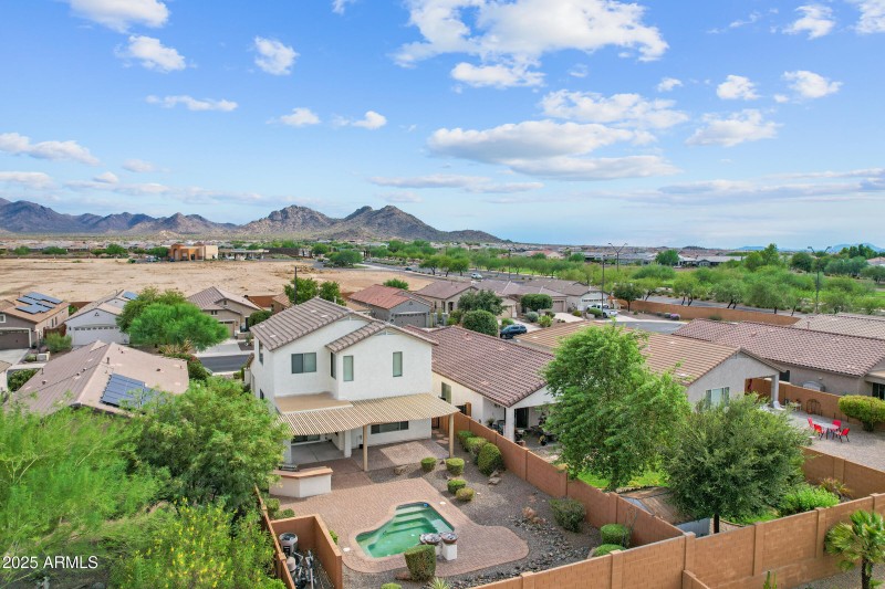 26234 W Behrend Dr-47