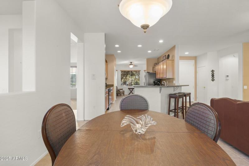 Dining with Natural Light