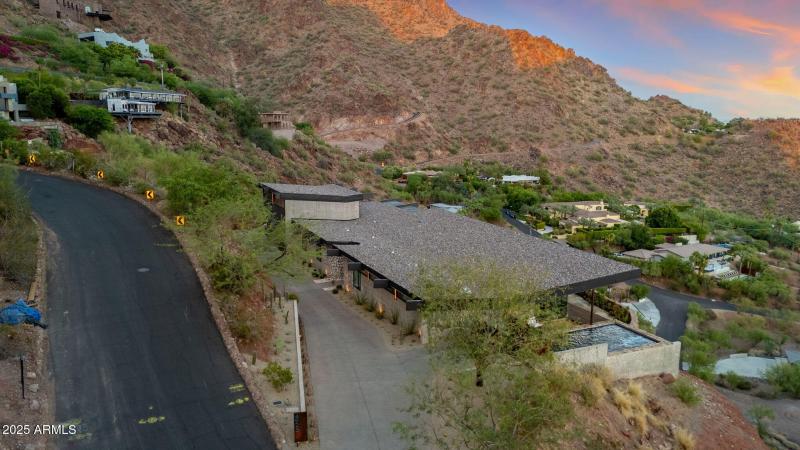 12-web-or-mls-DJI_20250620203535_0373_D