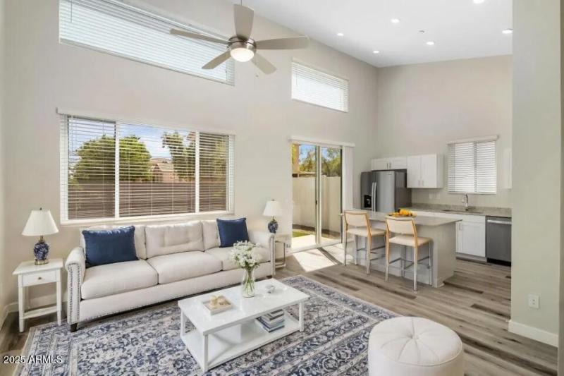 1x1 Living Room & Ktichen