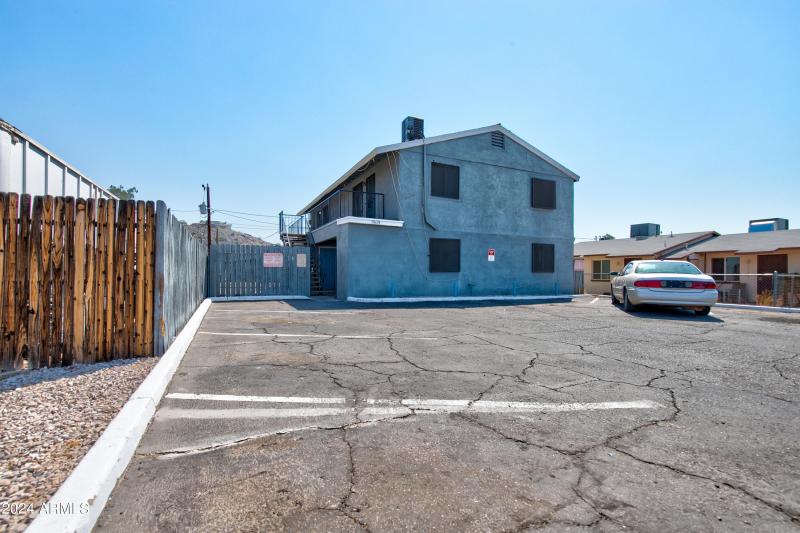 9631 N12th ave phx unit 201-2