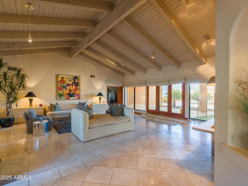 Panoramic Mountain Views