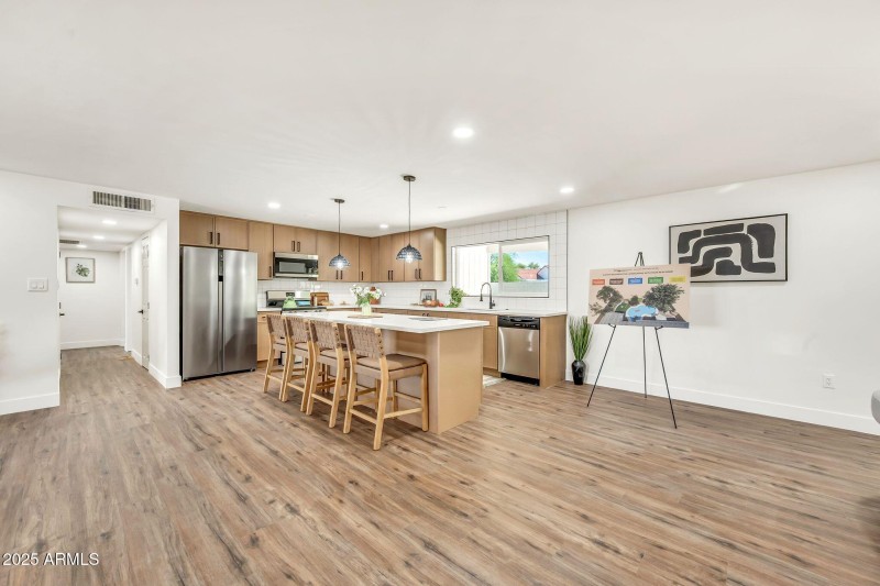 13815 N 41st Pl-7