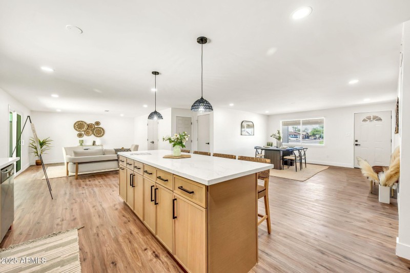 13815 N 41st Pl-11
