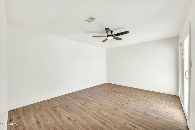 13815 N 41st Pl-21