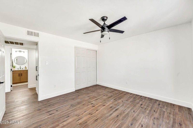 13815 N 41st Pl-26