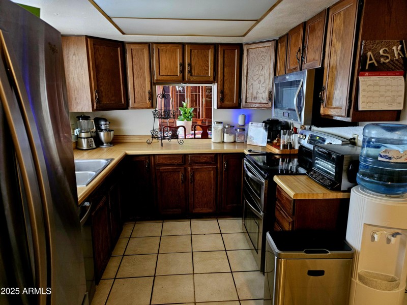 Open kitchen lots of cabinets