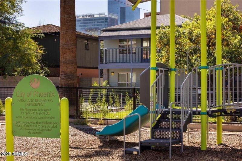 20220317185047260608000000-o