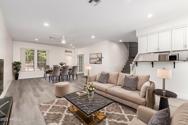 Entry / Great room (STAGED)