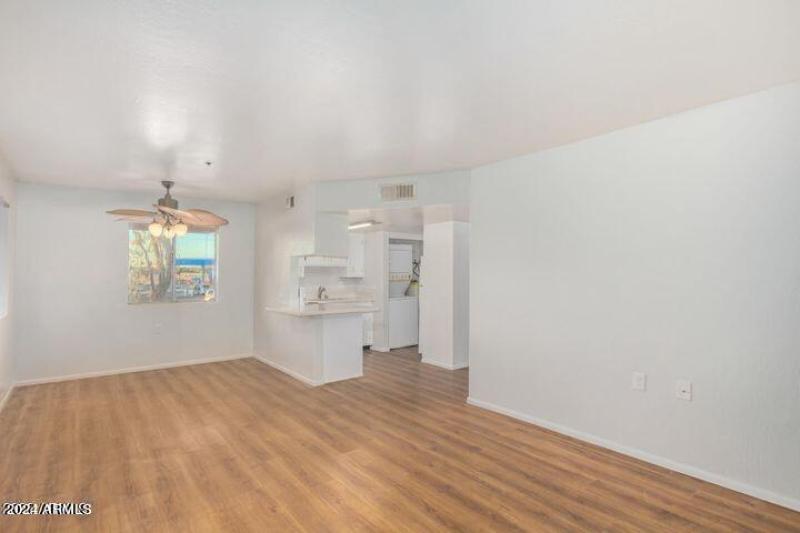 FAMILY ROOM - DINING ROOM