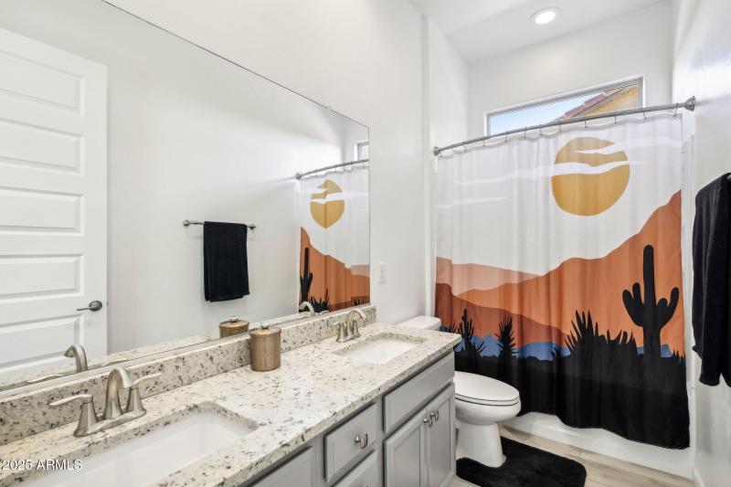 32-web-or-mls-E Prairie Aster Ln-032