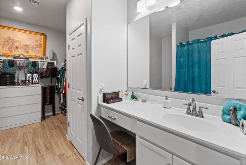 12739 W Myrtle Ave-10