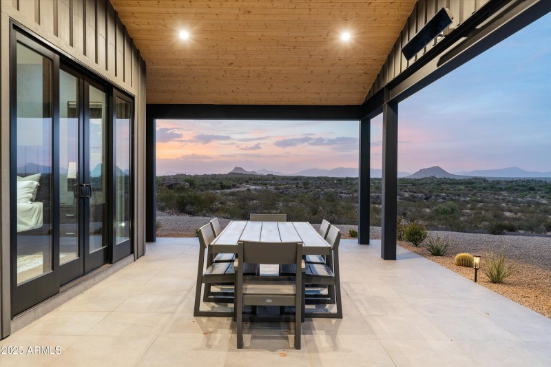 Outdoor Dining Views