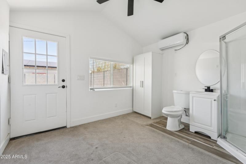 44053730_24_2217_E_Sheridan_St_Phoenix_A