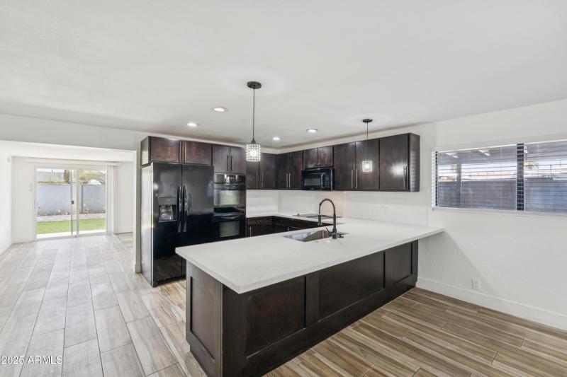 44053715_14_2217_E_Sheridan_St_Phoenix_A