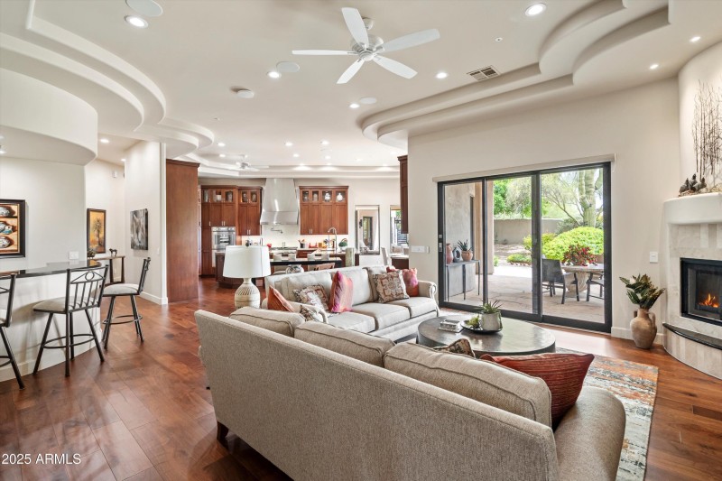 34-Family Room to Kitchen