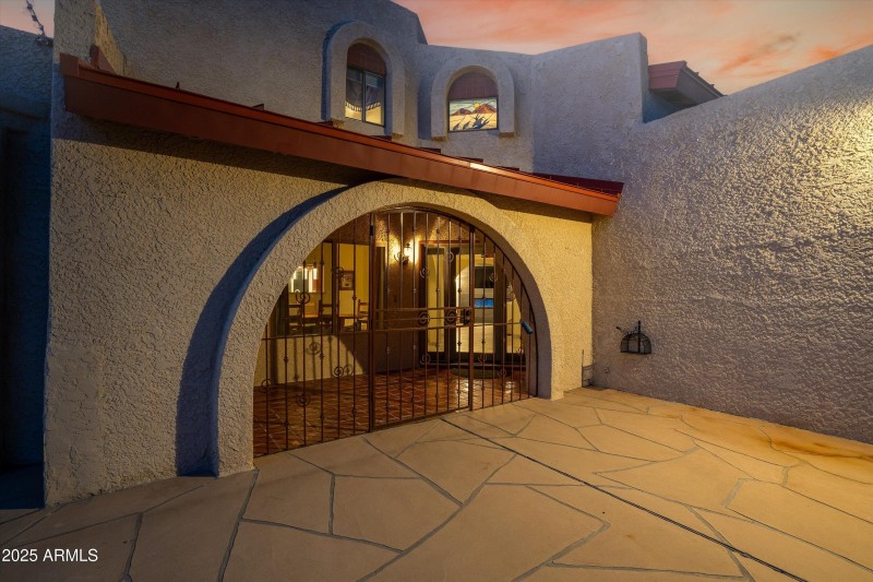 012_02-front_entrance