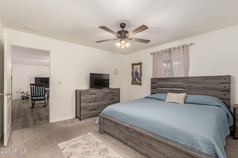 2000 S Apache Rd 252