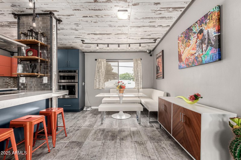 5150 N 20th St. #215