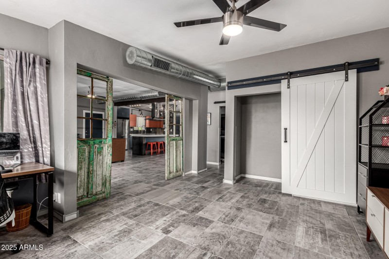 5150 N 20th St. #215