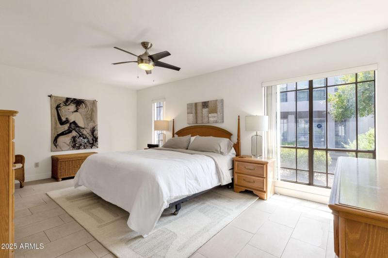 25-web-or-mls-5217-n-24th-st-108