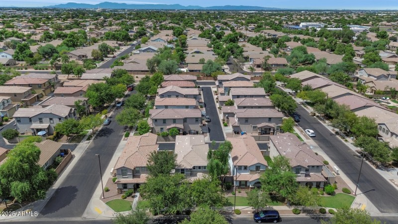 2898 S Hansen Dr-large-002-003-2898 S Ha