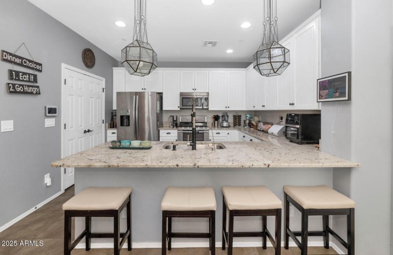 2898 S Hansen Dr-large-013-010-2898 S Ha