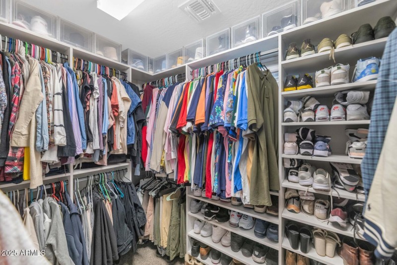 2898 S Hansen Dr-large-025-036-2898 S Ha