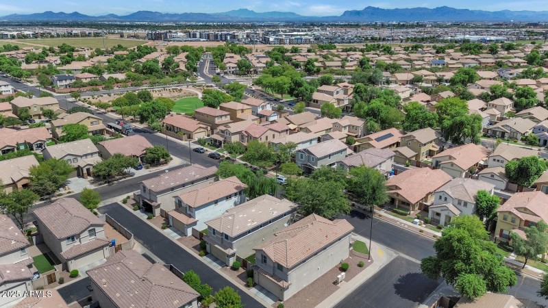 2898 S Hansen Dr-large-030-006-2898 S Ha