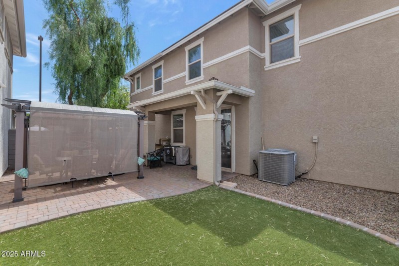 2898 S Hansen Dr-large-031-024-2898 S Ha