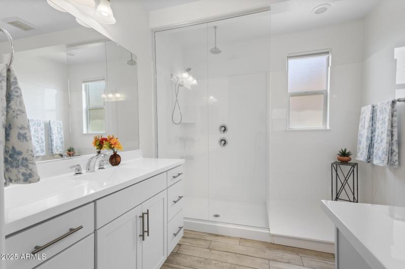Oversized shower in primary