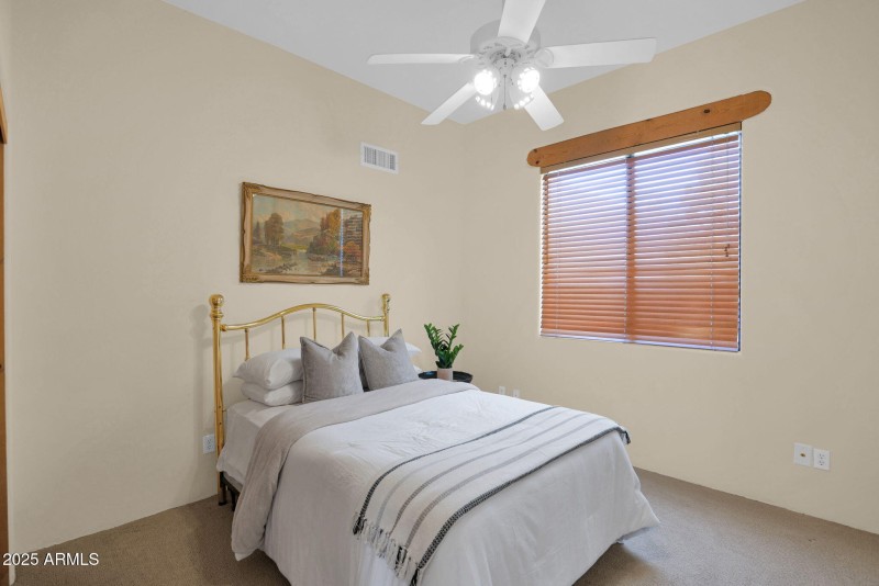 guest room 2