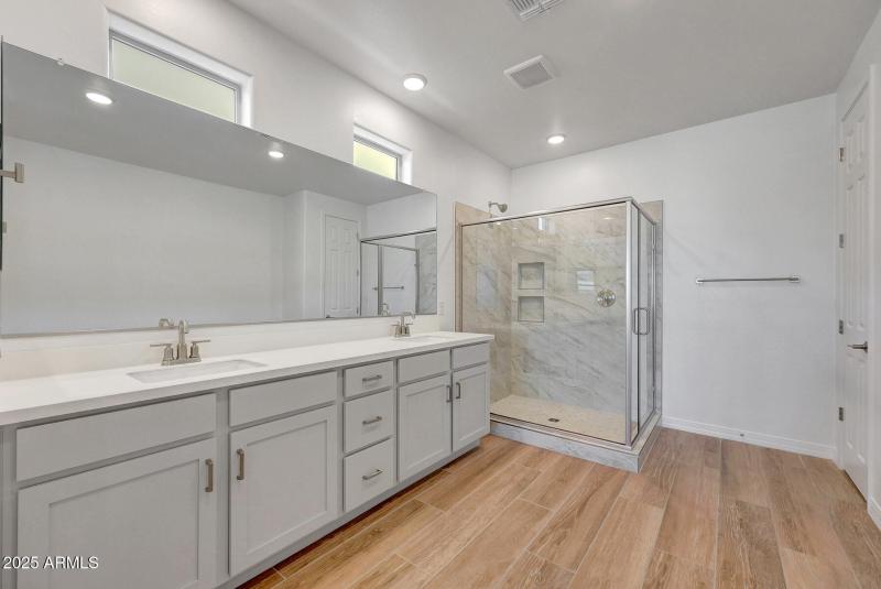 PHX_TierraVistoso_Lot 2074_Burgundy_2888