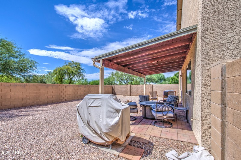 Grill and gas fire pit included!