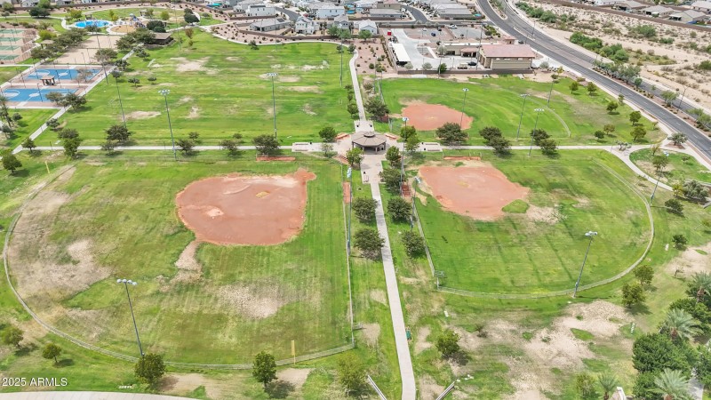 Tartesso sports courts and parks