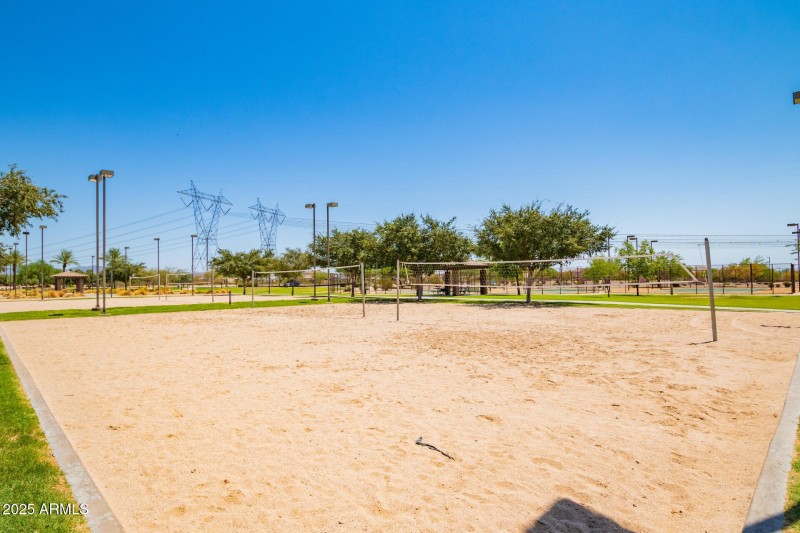Tartesso sports courts and parks
