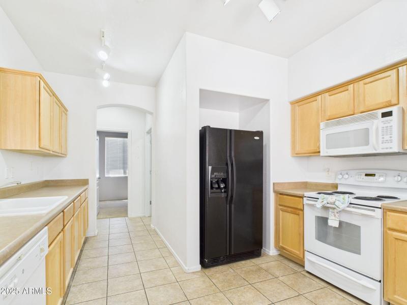 9-web-or-mls-CAM03379G0-PR0143-STILL008