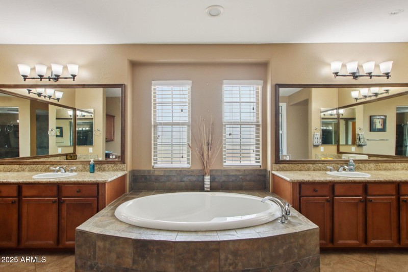 37-web-or-mls-W Via Savelli-S0309-037