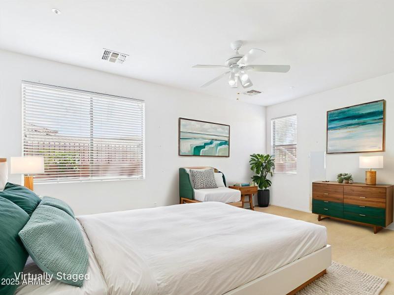 18-web-or-mls-CAM03379G0-PR0143-STILL015