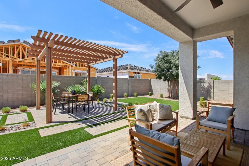 31-web-or-mls-S Chatham-S2808-031